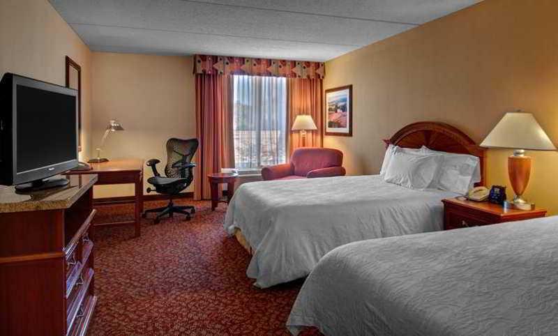 Hilton Garden Inn Ньюпорт-Ньюс Экстерьер фото