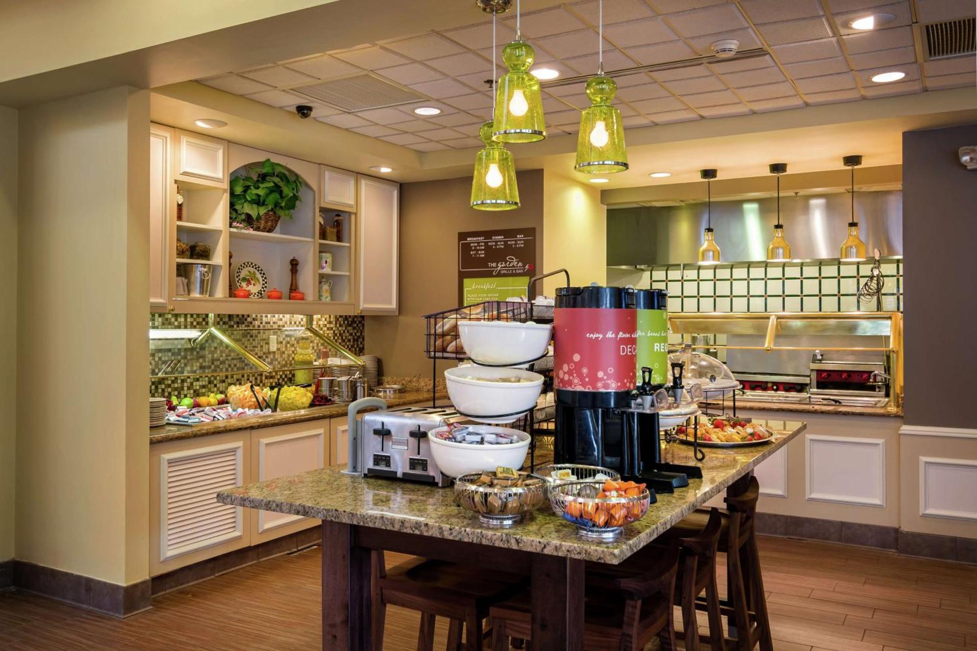 Hilton Garden Inn Ньюпорт-Ньюс Экстерьер фото