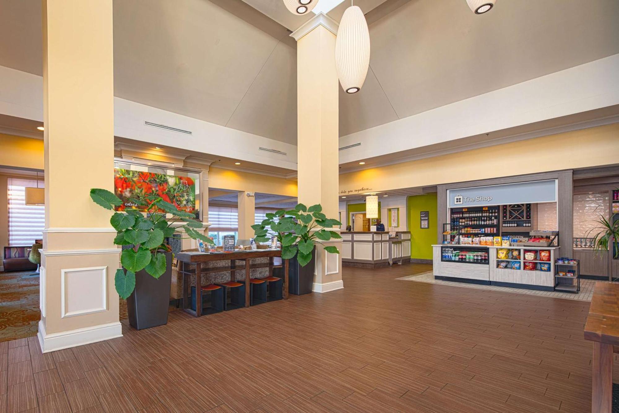 Hilton Garden Inn Ньюпорт-Ньюс Экстерьер фото