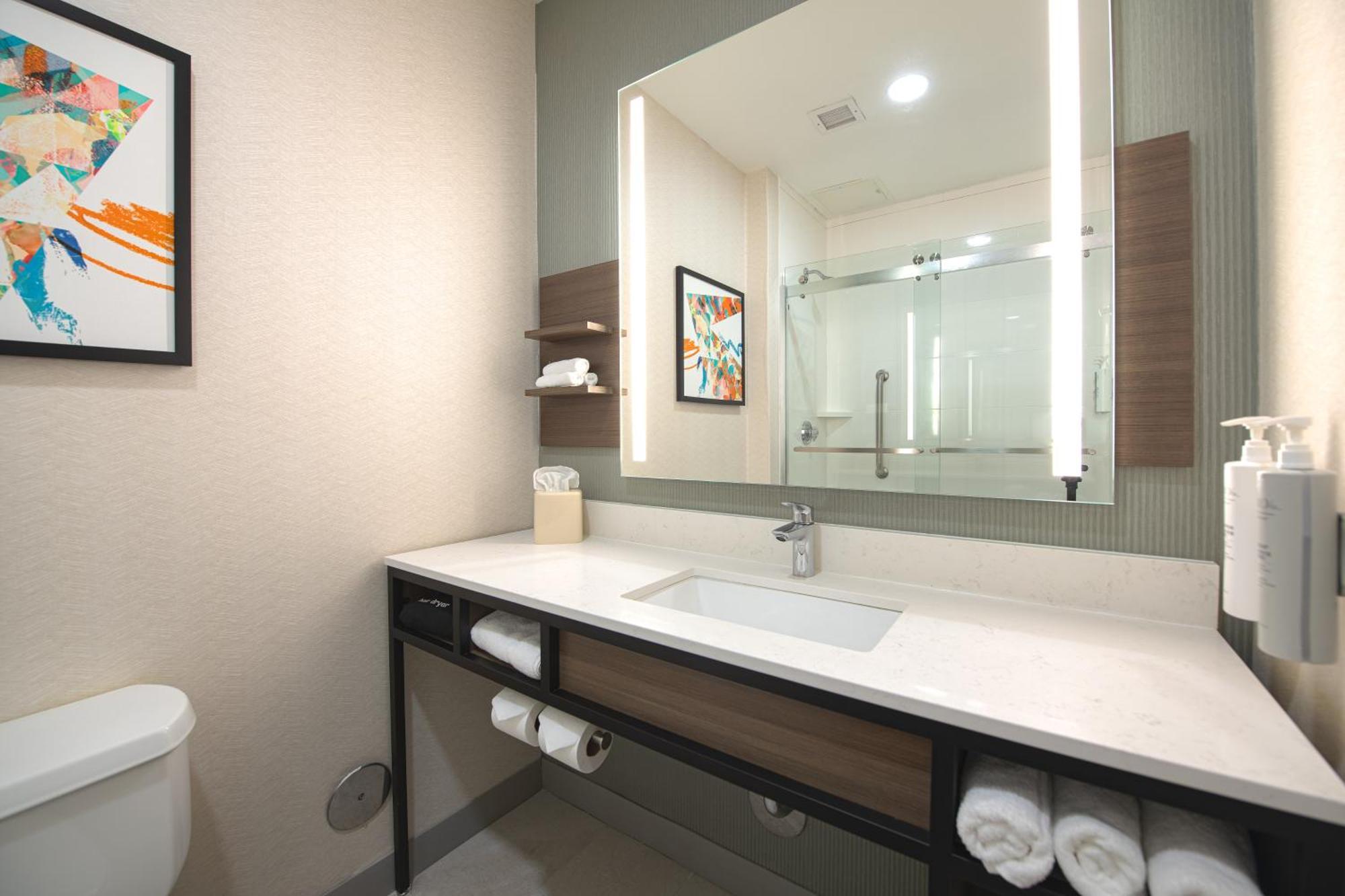Hilton Garden Inn Ньюпорт-Ньюс Экстерьер фото